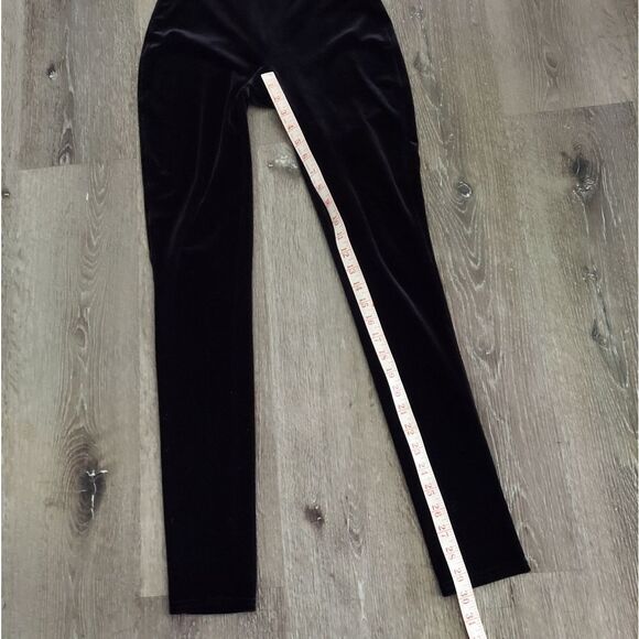 Assets Red Hot Label By Spanx Black Velvet Leggings Women’s Medium - Picture 7 of 7